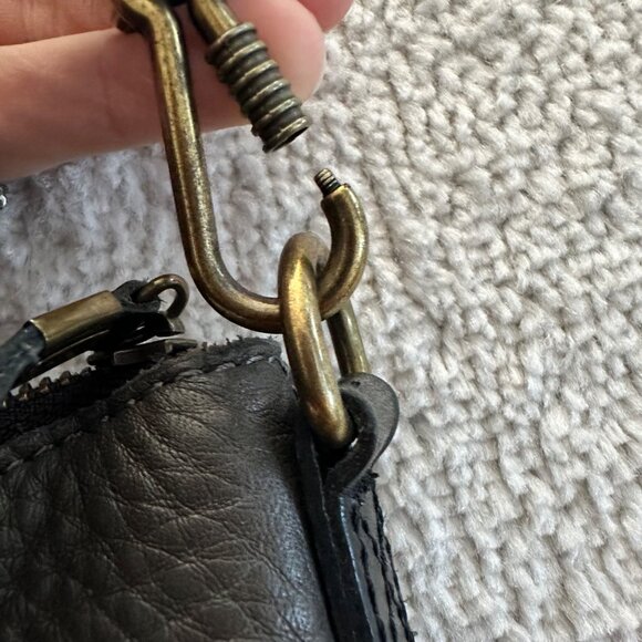 Madewell Transport Gray/Black Pebbled Leather Convertible Crossbody Bag - Picture 6 of 11